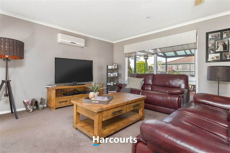 Photo - 79 Mansfield Street, Berwick VIC 3806 - Image 2