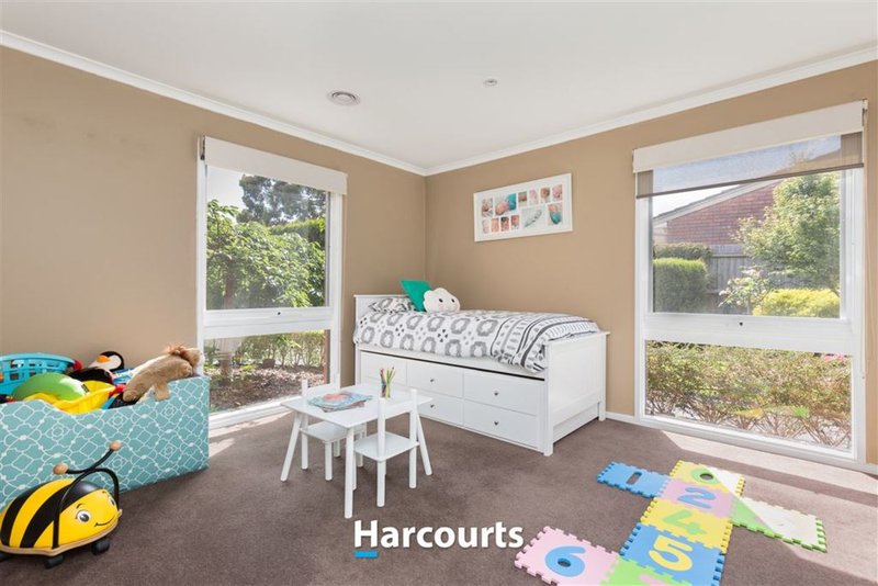 Photo - 79 Mansfield Street, Berwick VIC 3806 - Image 11