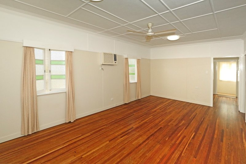 Photo - 79 Marie Street, Berserker QLD 4701 - Image 2