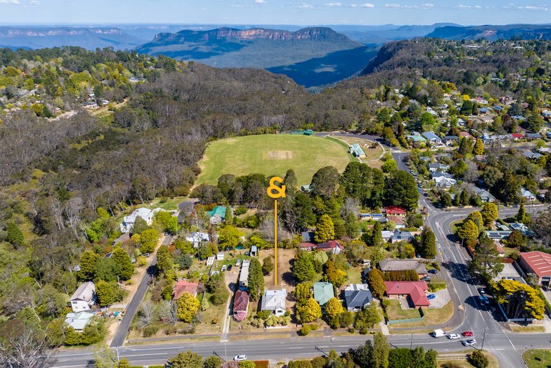 Photo - 79 Megalong Street, Leura NSW 2780 - Image 3