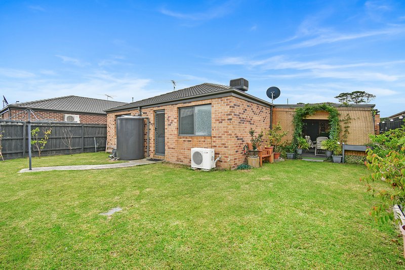 Photo - 79 Melissa Way, Pakenham VIC 3810 - Image 12