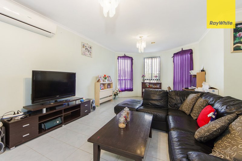 Photo - 79 Moonstone Circuit, St Albans VIC 3021 - Image 3