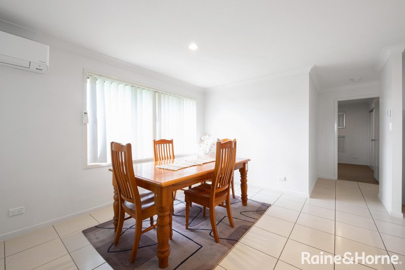 Photo - 79 Oldmill Drive, Beaconsfield QLD 4740 - Image 7