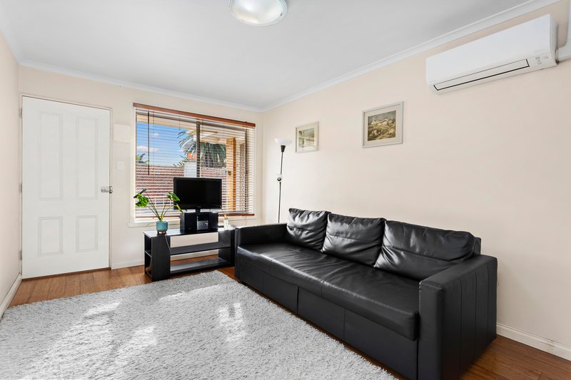 Photo - 7/9 Poplar Grove, Carnegie VIC 3163 - Image 2