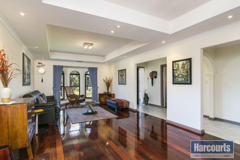 Photo - 79 Ragamuffin Drive, Hallett Cove SA 5158 - Image 3