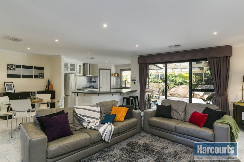 Photo - 79 Ragamuffin Drive, Hallett Cove SA 5158 - Image 14