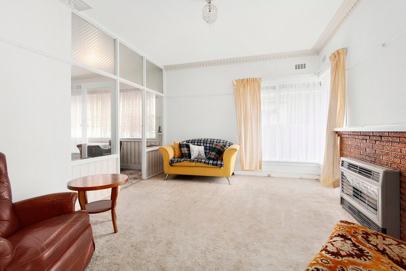 Photo - 79 Robert Street, Bentleigh VIC 3204 - Image 6