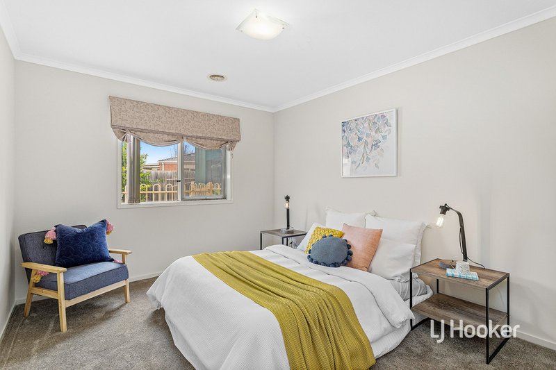 Photo - 79 Rose Grange Boulevard, Tarneit VIC 3029 - Image 16