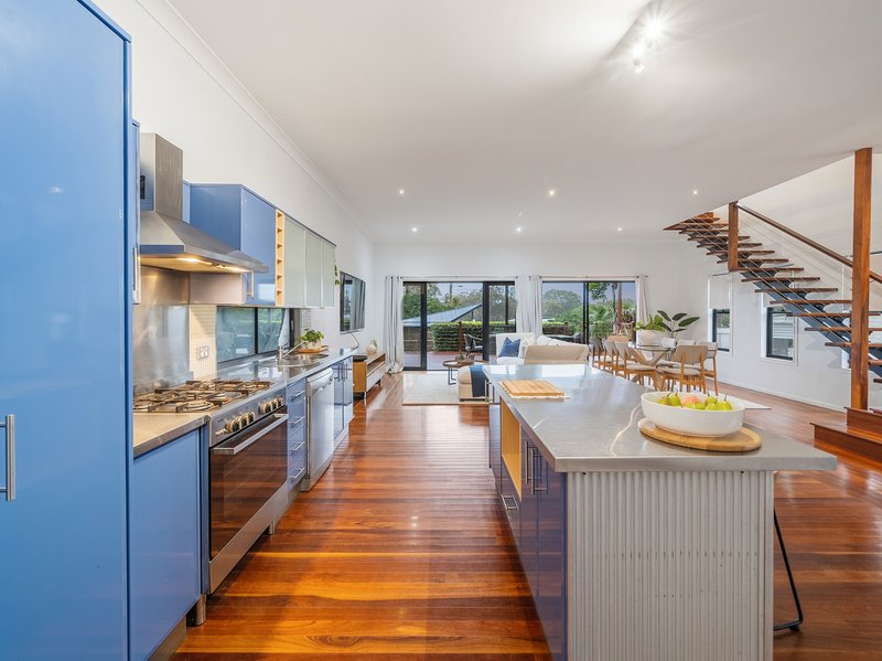 Photo - 79 Seaville Avenue, Scarborough QLD 4020 - Image 12
