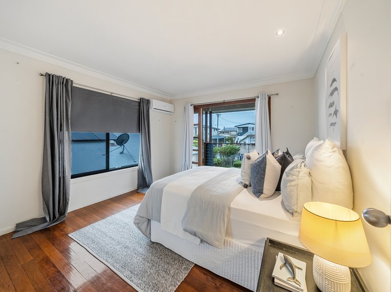 Photo - 79 Seaville Avenue, Scarborough QLD 4020 - Image 20