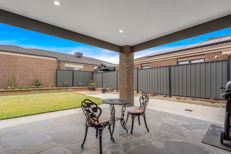 Photo - 79 Serenity Way, Craigieburn VIC 3064 - Image 30