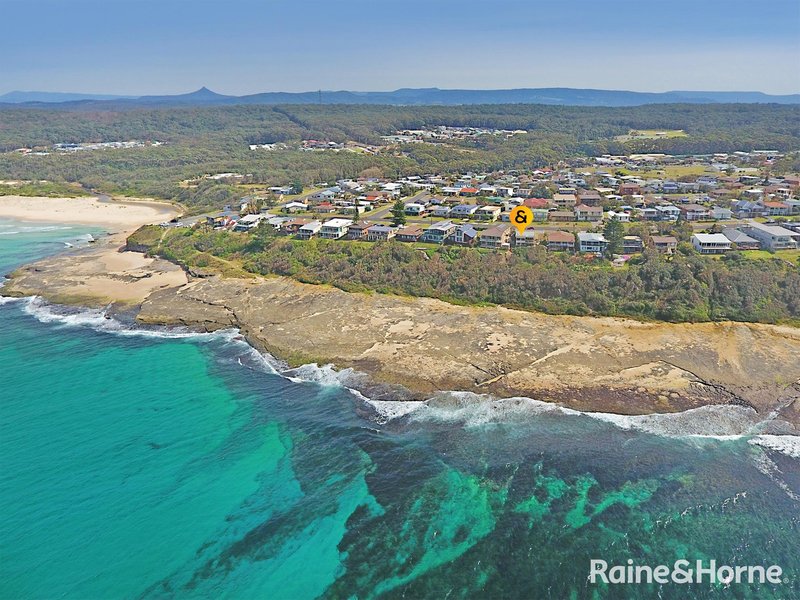 Photo - 79 South Pacific Crescent, Ulladulla NSW 2539 - Image 2