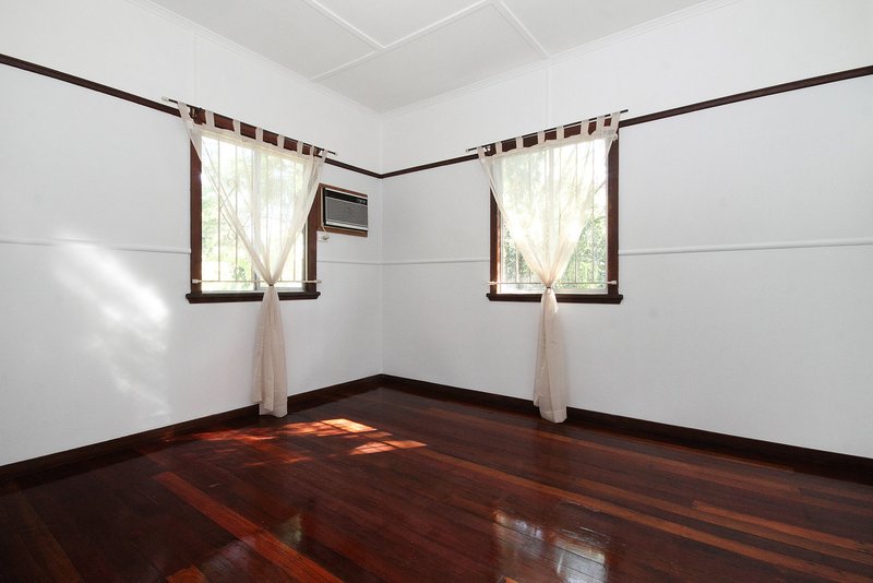 Photo - 79 South Station Road, Silkstone QLD 4304 - Image 11