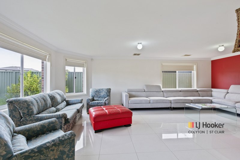 Photo - 79 St Clair Avenue, St Clair NSW 2759 - Image 2