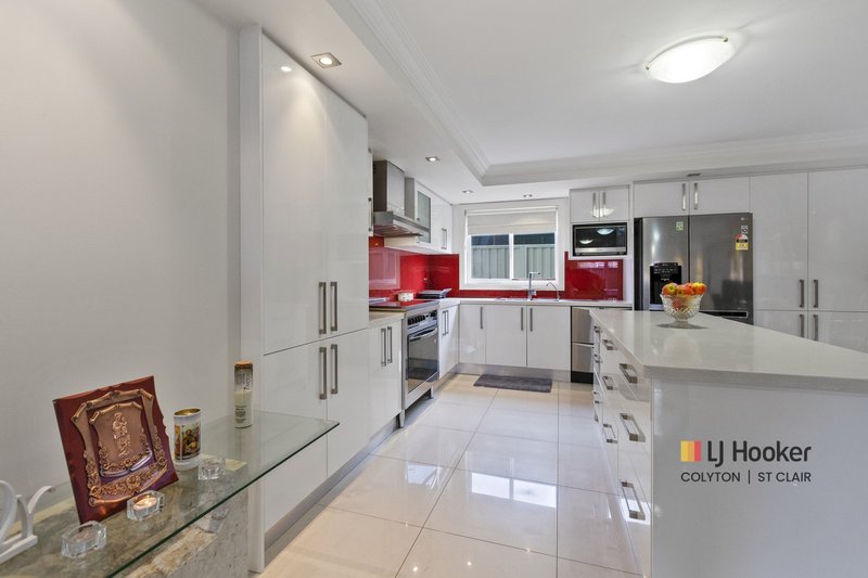 Photo - 79 St Clair Avenue, St Clair NSW 2759 - Image 5