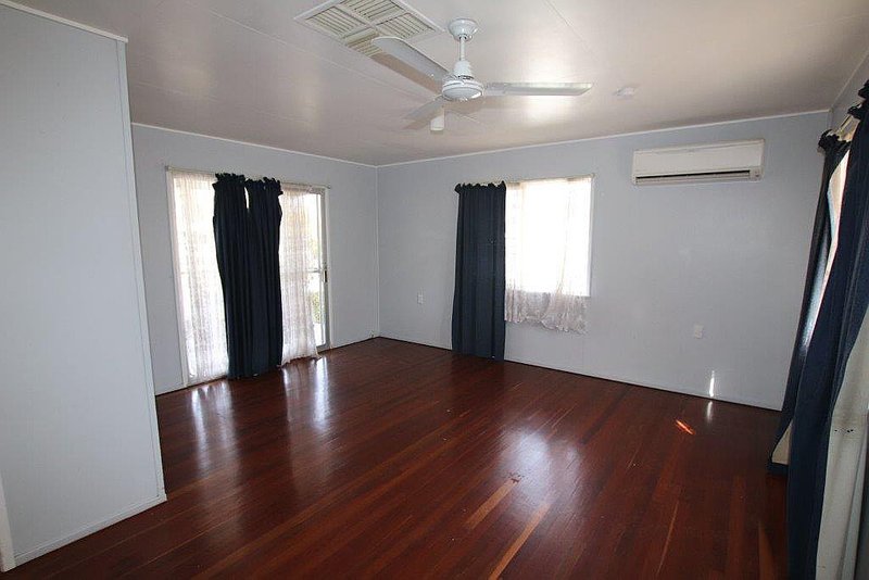 Photo - 79 State Farm Road, Biloela QLD 4715 - Image 3