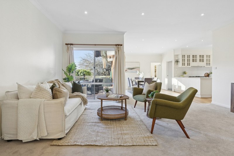 Photo - 79 Stuart Street, Narrabundah ACT 2604 - Image 4
