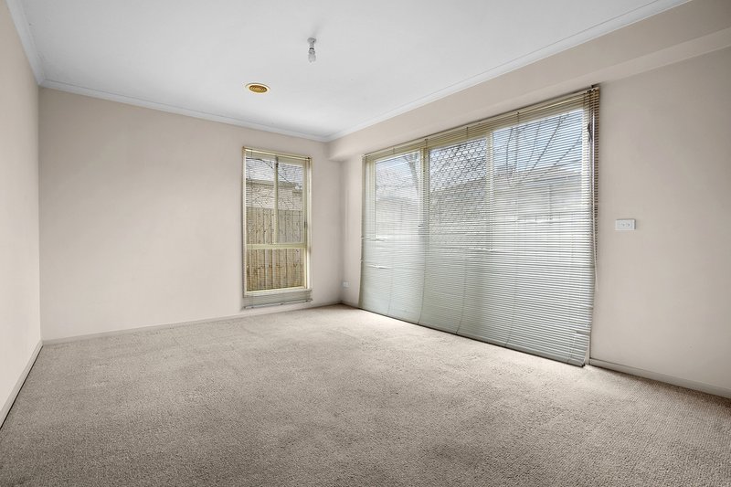 Photo - 7/9 Stuart Street, Noble Park VIC 3174 - Image 6