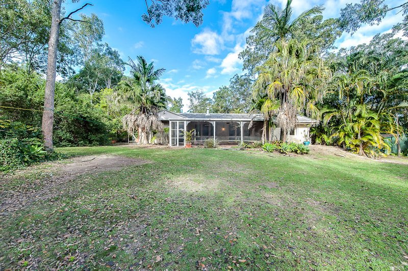 Photo - 79 Sugars Road, Bellbowrie QLD 4070 - Image 9