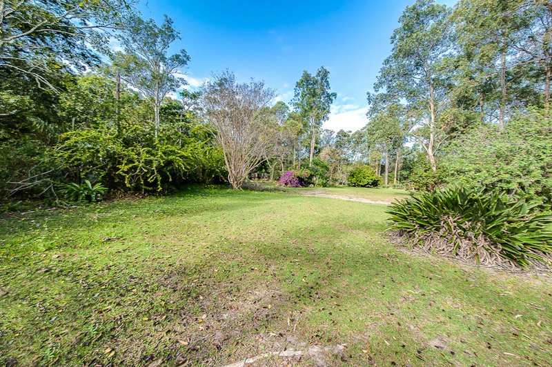 Photo - 79 Sugars Road, Bellbowrie QLD 4070 - Image 11