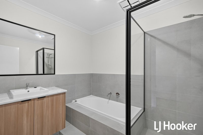 Photo - 79 Templetonia Boulevard, Yanchep WA 6035 - Image 12