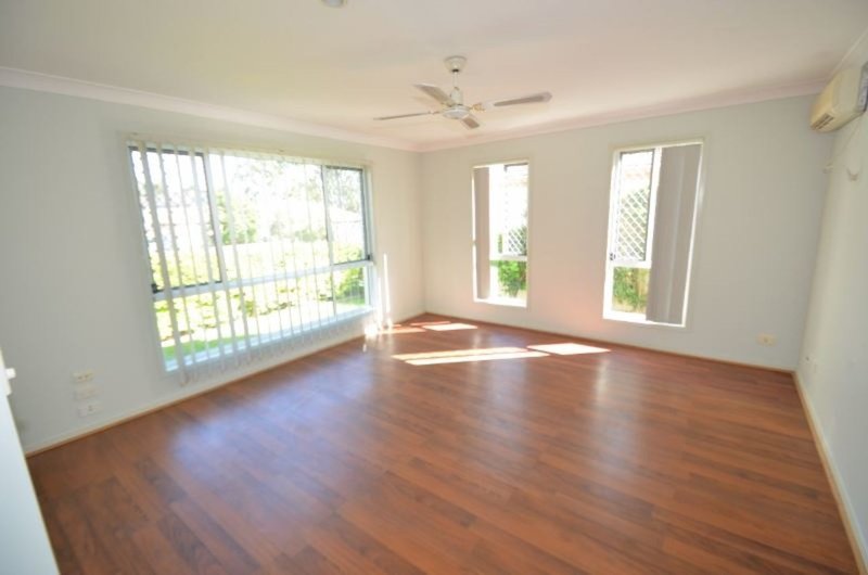 Photo - 79 Tiger Drive, Arundel QLD 4214 - Image 2