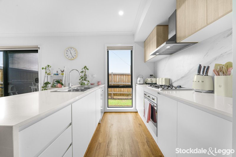 Photo - 79 Wanderer Circuit, Wollert VIC 3750 - Image 2