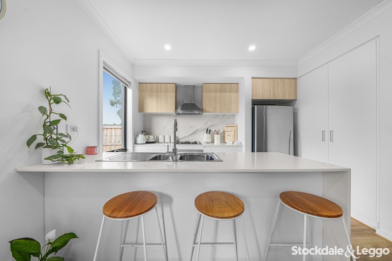 Photo - 79 Wanderer Circuit, Wollert VIC 3750 - Image 3