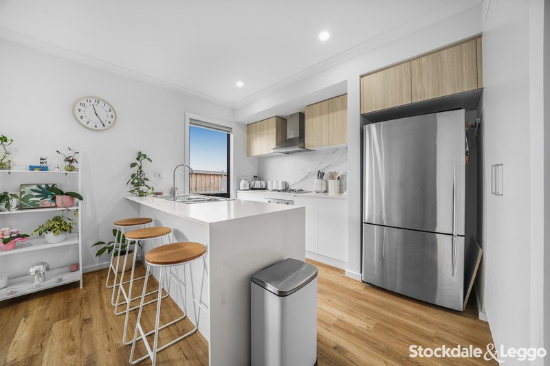 Photo - 79 Wanderer Circuit, Wollert VIC 3750 - Image 5