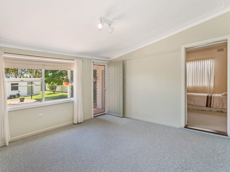 Photo - 79 Warabin Street, Waterfall NSW 2233 - Image 5