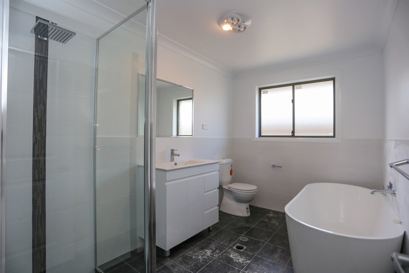 Photo - 79 Wentworth Drive, Kelso NSW 2795 - Image 4