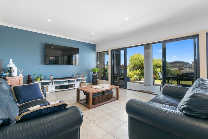 Photo - 79 Wentworth Parade, Hindmarsh Island SA 5214 - Image 4