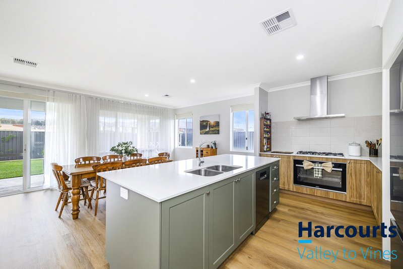 Photo - 79 Wylde Boulevard, Bullsbrook WA 6084 - Image 4