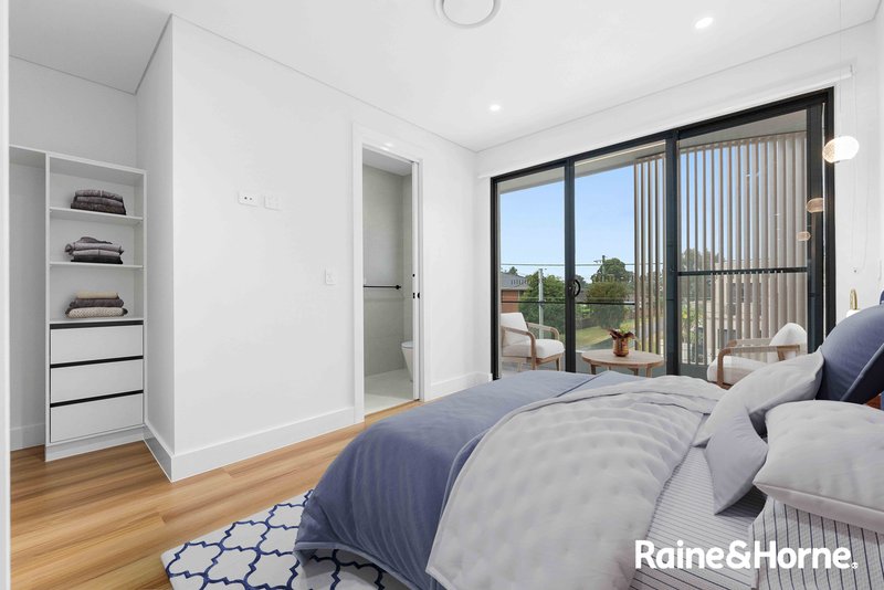 Photo - 79 Wyong Street, Canley Heights NSW 2166 - Image 5
