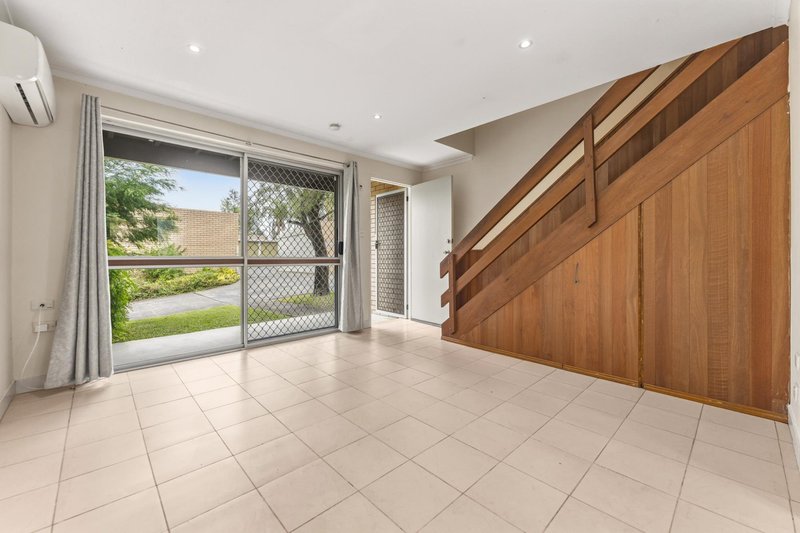 Photo - 7/90 Milne Street, Mount Warren Park QLD 4207 - Image 6