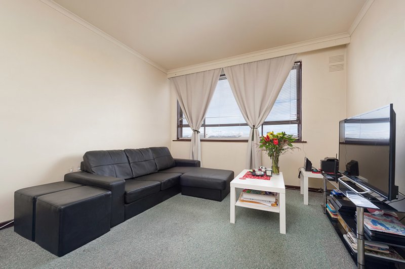 Photo - 7/90 Roseberry Street, Ascot Vale VIC 3032 - Image 3