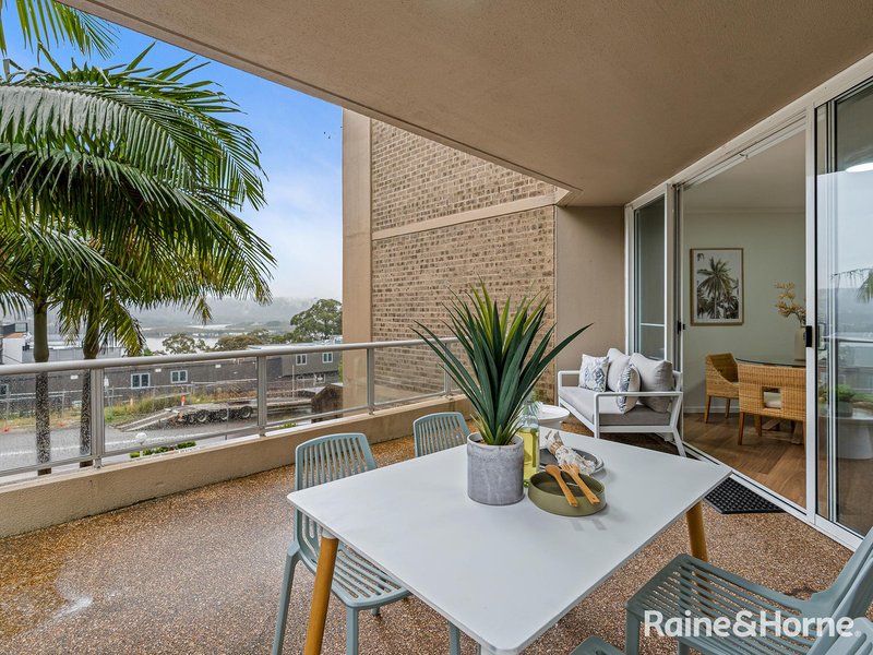 Photo - 7/91-95 John Whiteway Drive, Gosford NSW 2250 - Image 2