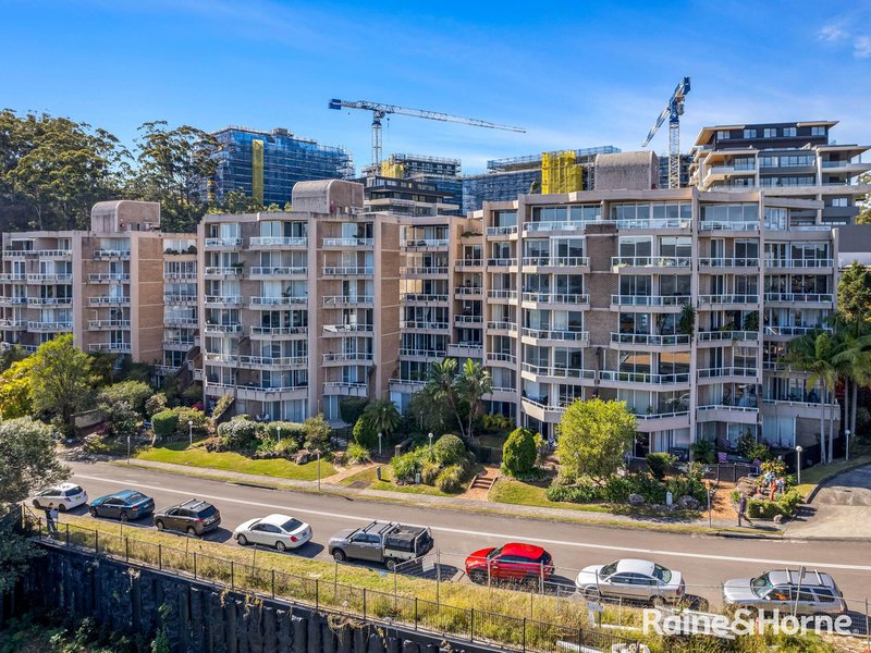 Photo - 7/91-95 John Whiteway Drive, Gosford NSW 2250 - Image 12