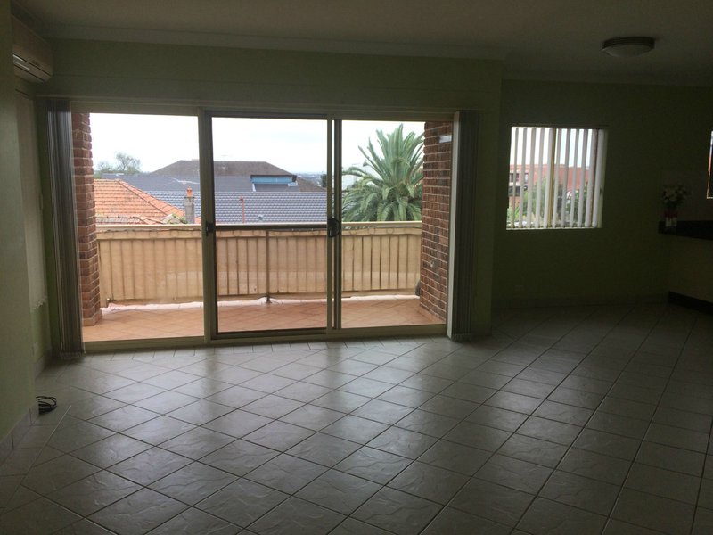 Photo - 7/92 Croydon Street, Lakemba NSW 2195 - Image 4