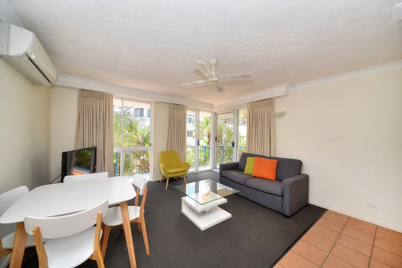 Photo - 7/93 Old Burleigh Road, Broadbeach QLD 4218 - Image 3