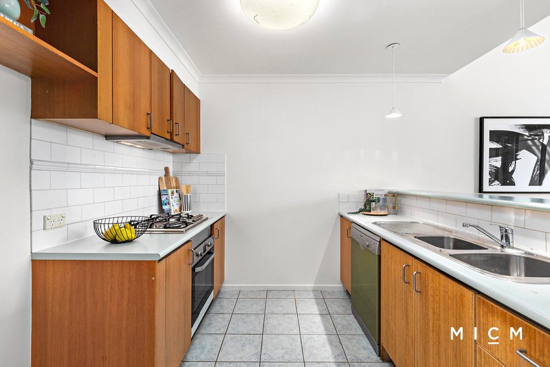 Photo - 7/96 Wells Street, Southbank VIC 3006 - Image 4