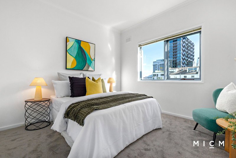Photo - 7/96 Wells Street, Southbank VIC 3006 - Image 7
