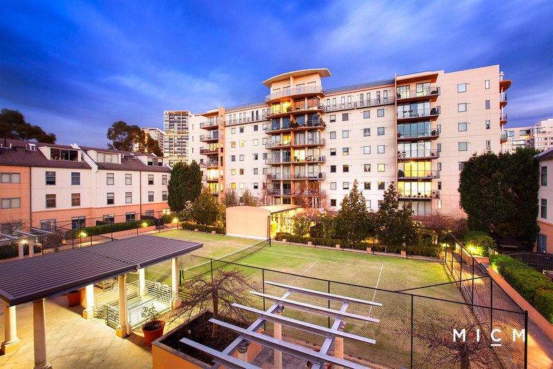 Photo - 7/96 Wells Street, Southbank VIC 3006 - Image 9
