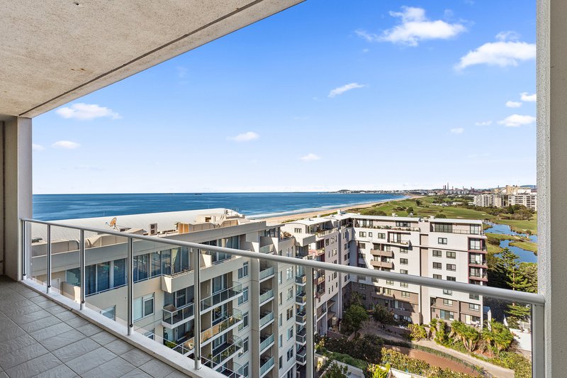 Photo - 79/60-62 Harbour Street, Wollongong NSW 2500 - Image 4