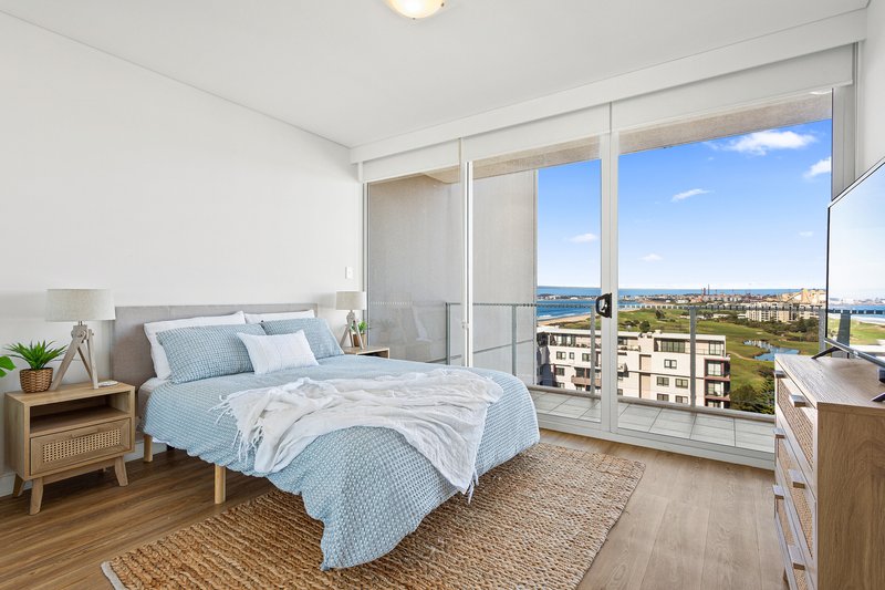 Photo - 79/60-62 Harbour Street, Wollongong NSW 2500 - Image 6