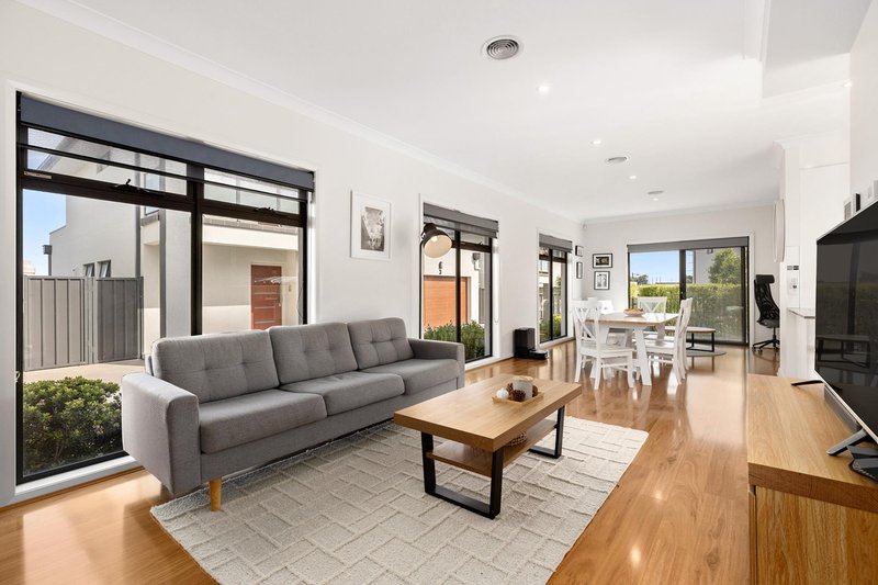 Photo - 7/97 Lionel Rose Street, Holt ACT 2615 - Image 3