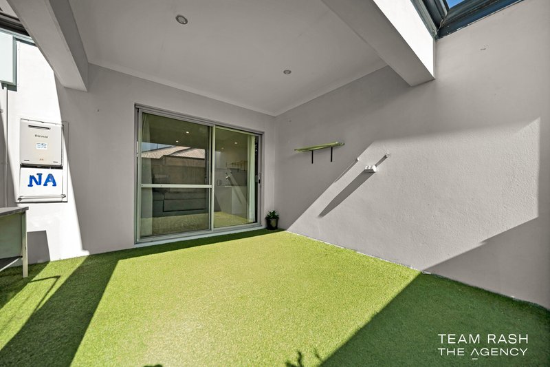 Photo - 79A Curlington Crescent, Balga WA 6061 - Image 15