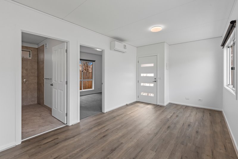 Photo - 7A Apollo Crescent, Dallas VIC 3047 - Image 4