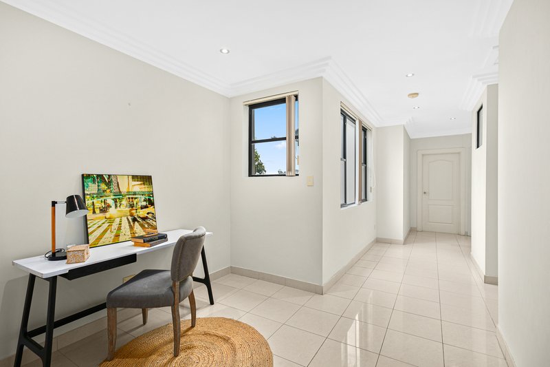 Photo - 7A Barry Avenue, Mortdale NSW 2223 - Image 9