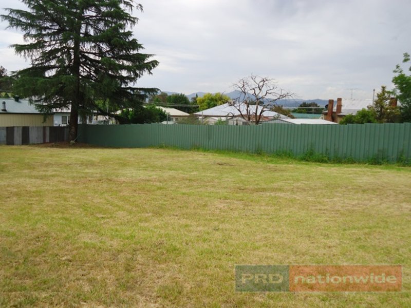 7A Carramar Crescent, Tumut NSW 2720